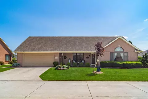 5654 Calais Dr, Springfield, OH 45503