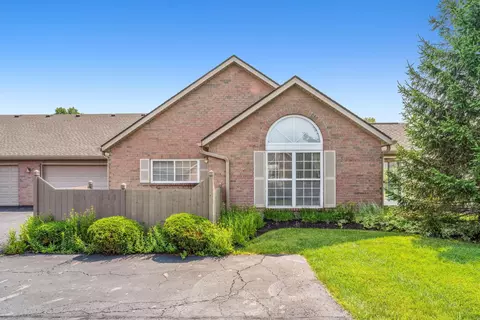 1295 Amberlea Dr E, Gahanna, OH 43230