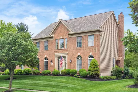 5522 Fawnbrook Ln, Dublin, OH 43017