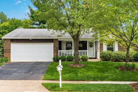 5694 Empress Ln, Columbus, OH 43235