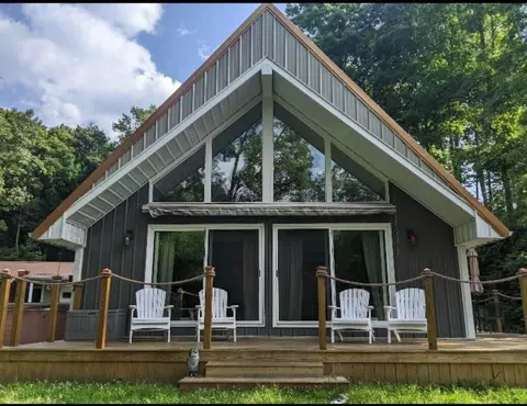 438 Avon Pl, Thornville, OH 43076