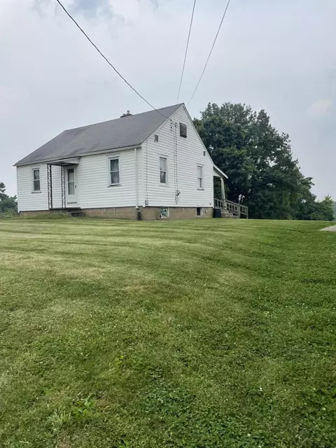 1411 Sunrise Ave, Zanesville, OH 43701