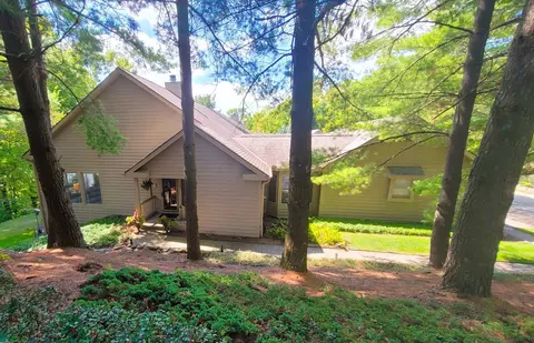 51 Donald Ross Dr, Granville, OH 43023