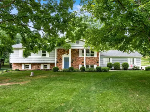 2165 Welsh Hills Rd NE, Granville, OH 43023