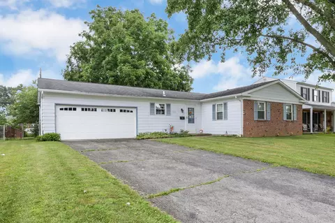 3406 Castleton St, Grove City, OH 43123