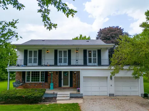 111 Holly Dr, Washington Court House, OH 43160