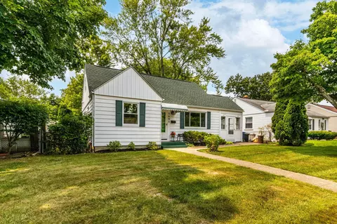 3093 Oaklawn St, Columbus, OH 43224