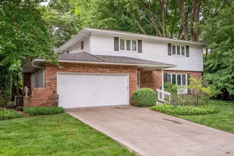 539 Thackeray Ave, Worthington, OH 43085