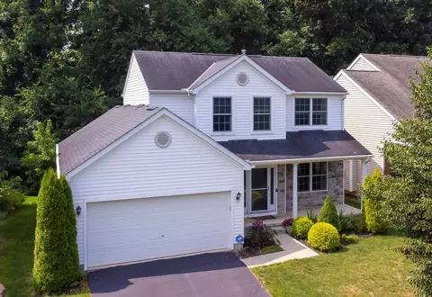 301 Kastlekove Dr, Lewis Center, OH 43035