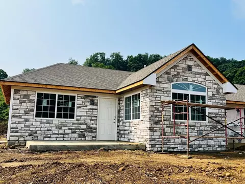 725 Whitetail Loop, Newark, OH 43055