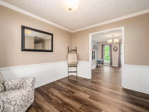 752 Executive Blvd, Delaware, OH 43015 photo 8