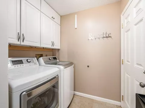 752 Executive Blvd, Delaware, OH 43015 photo 13