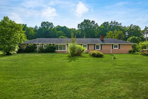 7989 Harlem Rd, Westerville, OH 43081