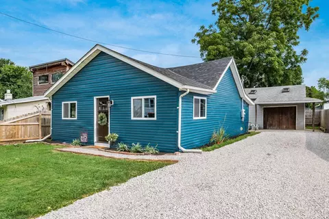 54 2nd St, Buckeye Lake, OH 43008