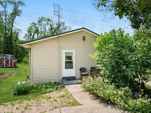 33 Hilltop Dr, Mount Vernon, OH 43050
