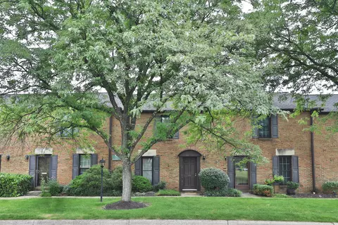 677 Providence Ave #E, Columbus, OH 43214