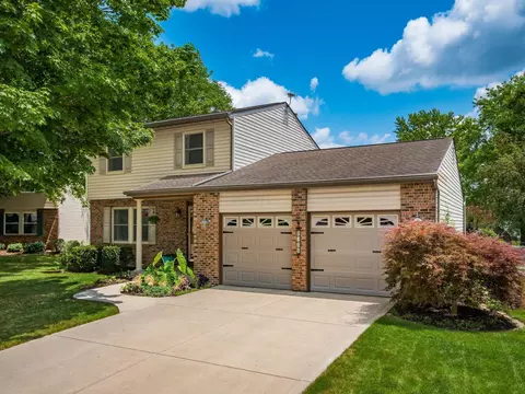 2136 Meadow Hills Ct, Columbus, OH 43228