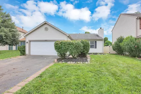 2076 Earlsway Dr, Grove City, OH 43123