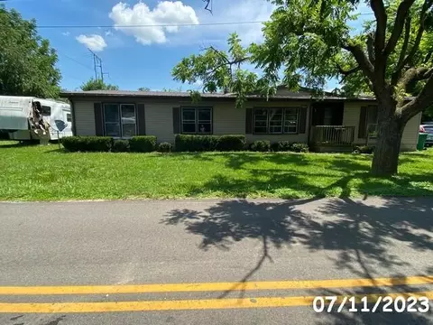 10 Allen Ave, New Holland, OH 43145