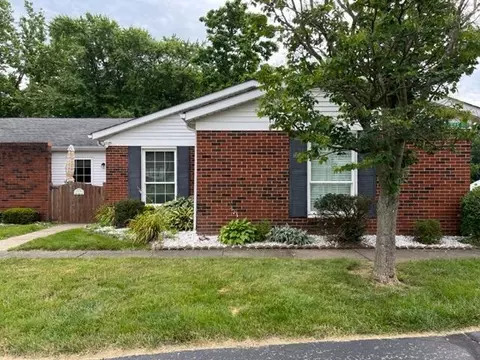 935 Canterbury Ct #A, Lancaster, OH 43130
