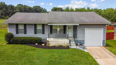 981 Elizabeth Dr, Lancaster, OH 43130