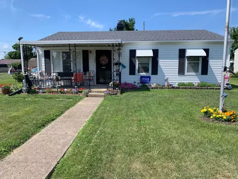 380 Avon Dr, Circleville, OH 43113 photo 2