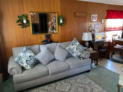380 Avon Dr, Circleville, OH 43113 photo 12