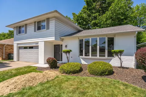 1838 Beham Dr, Mayfield Heights, OH 44124