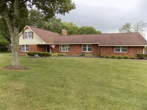 1326 Ambridge Rd, Dayton, OH 45459