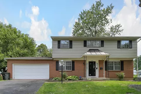 3008 Upton Rd W, Columbus, OH 43232