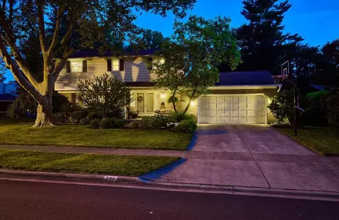595 Patricia Ann Ln, Westerville, OH 43081