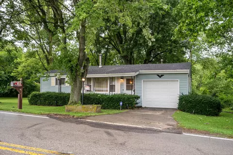 2058 Greenfield Sabina Rd, Washington Court House, OH 43160