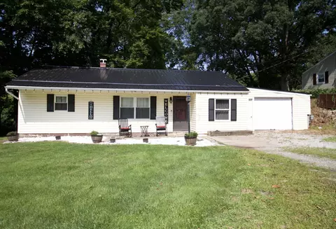 359 Illinois Ave N, Mansfield, OH 44905