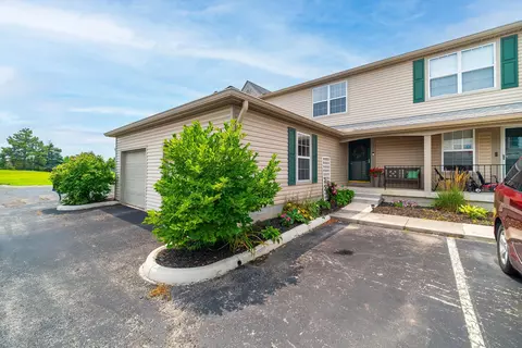5607 Valencia Park Blvd #12C, Hilliard, OH 43026