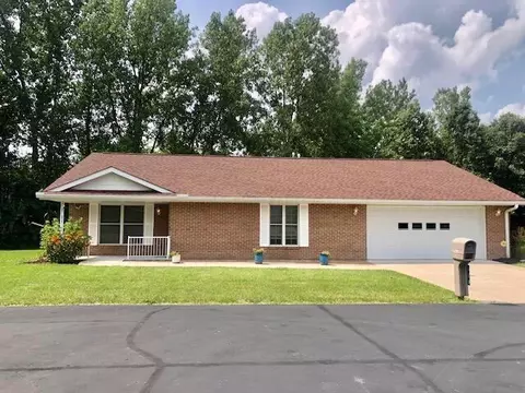 226 Kings Way, West Jefferson, OH 43162