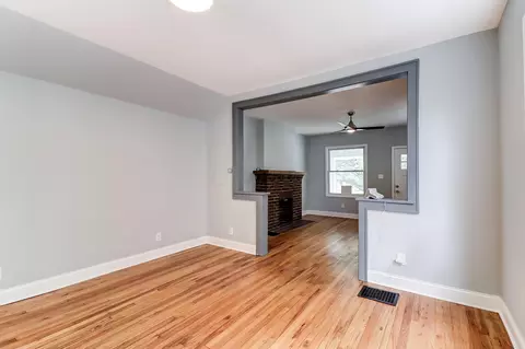 40 E Markison Ave, Columbus, OH 43207 photo 9