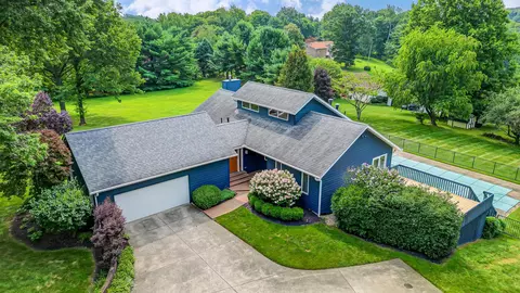 1794 Pleasantview Dr NE, Lancaster, OH 43130