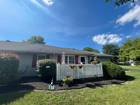 4436 Greystone Village Dr #23B, Columbus, OH 43228