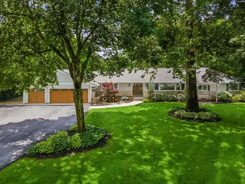 3855 Riverview Dr, Columbus, OH 43221