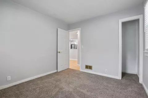 1344 E Weber Rd, Columbus, OH 43211 photo 21