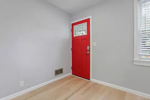 1344 E Weber Rd, Columbus, OH 43211 photo 5