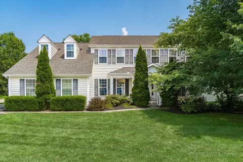 5108 Sandpiper Ct, Grove City, OH 43123