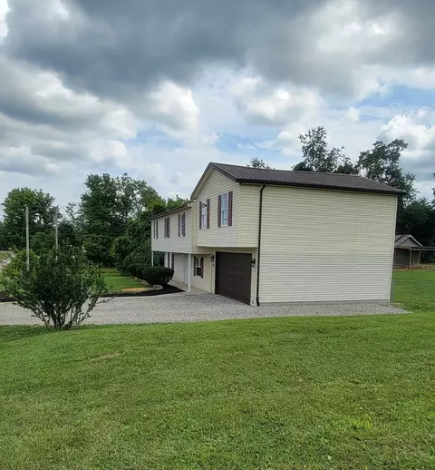 157 Easterday Rd, Chillicothe, OH 45601 photo 2