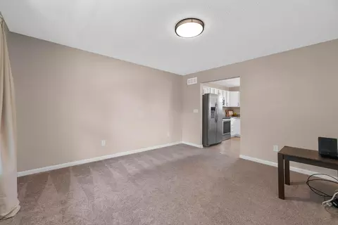 207 Harvard Loop, Delaware, OH 43015 photo 8