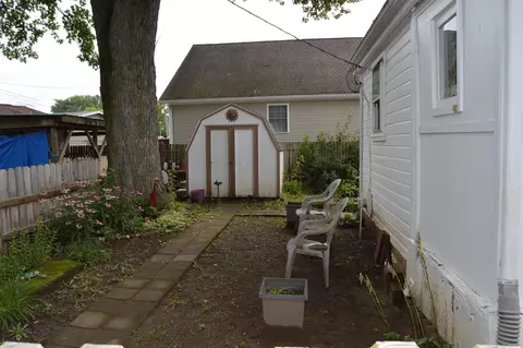 354 W Front St, Logan, OH 43138 photo 5