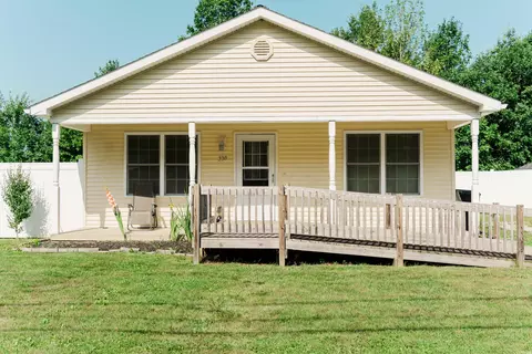 330 8th Ave, Galion, OH 44833