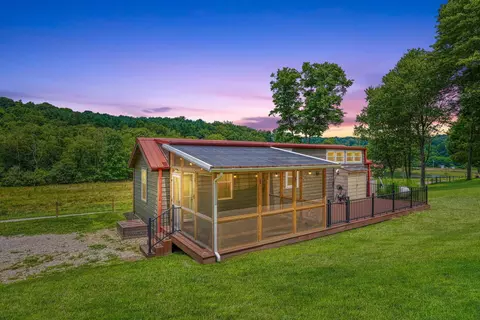 5663 Smith Chapel Rd NE, Newark, OH 43055