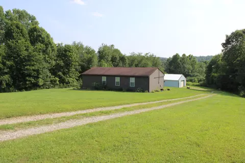 2075 County Road 128 SE, Junction City, OH 43748