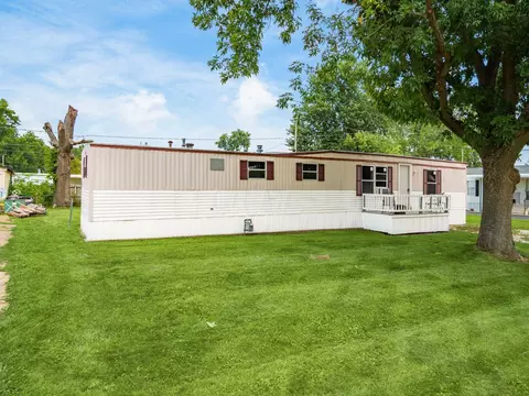 2304 Maureen Blvd S, Obetz, OH 43207