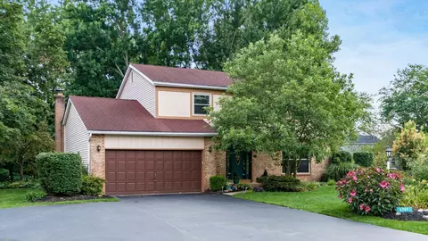 6785 Ridgeway Dr NW, Pickerington, OH 43147